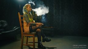 Neon lingerie, boots, cigarette 4K MP4