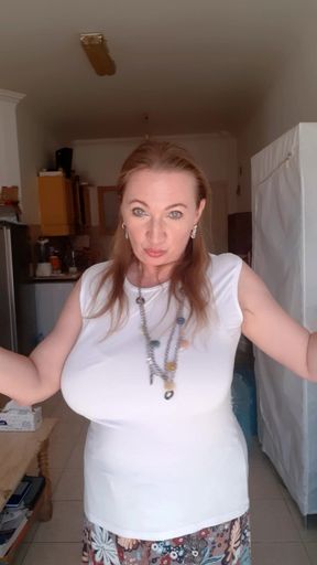Busty Granny Like teasing