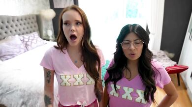 Big tit college sorority sluts tag team their advisor - Cami Strella x Chloe Foxxe x Lev Lieben