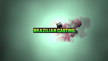 Uma mulher gostosa faz sexo gostoso e goza delicosamene na buceta.