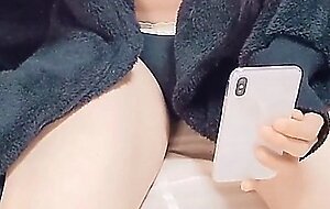 Transcendants Video 03 that plays with dating apps 03