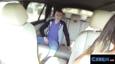Sloppy blowjob then balls deep fucking in a taxi