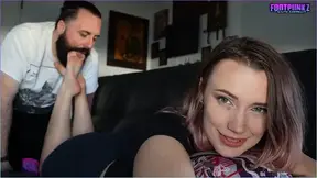 Gamer Girl Lilith First Time Foot Worship Tickling