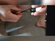 Je me plug la bite pour la première fois. Plug urétral