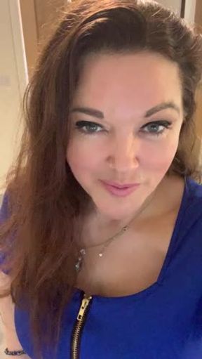 Make-up Lessons in the Sissy Room