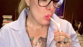NEWPORT - Lady Smoker Milf wearing jeans, dancing, smiling and smoking for you - Deep Inhales, Double pumps, Mouth Inhales and open mouth exhales, Smoke rings, Crush, Jeans sneakers, jeans, pink lipstick, Long natural nails