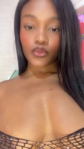 Fiorella Rains cams.com model