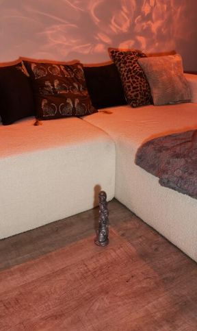 Anal Tour Round 4, Stacked Skull Dildo