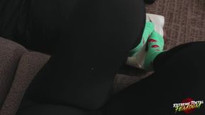 Mistress Mo: Sniff Up All Of My Sweaty Foot Stink Pt 2- Goddess View