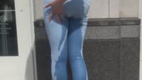 MILF Greta Wets Dallas - 720p