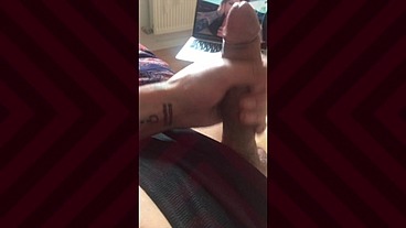 je me branle sur un porno russe pendant 10min en POVtu peux tenir tout ce ...