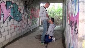 880 twink used outdoor in cruising place by bear dfominant