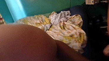 Azucena no deja de mamar como puta vecerra
