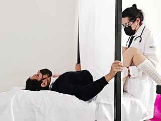 Unethical doctor takes out his rod and rubs it on his patient