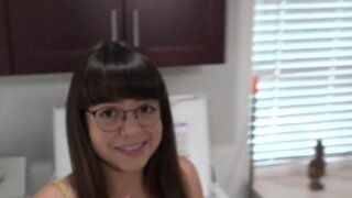 Sexy teen lets him eat that pussy with great closeups