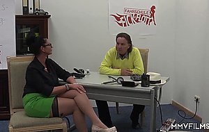 Busty office chick pleases her colleauges
