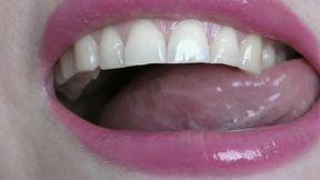 Mouth chew gummy bears MP4 HD 720p
