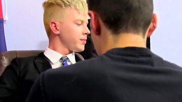 Aaron drooling on Kylers firm rod and taking a ri