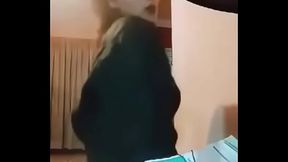 Betsabet peruana deliciosa bailando