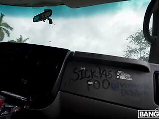 Synnful Babe Fucks BBC On The Go - Leo Babe