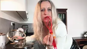 Hot Fisting in the Kitchen in Private