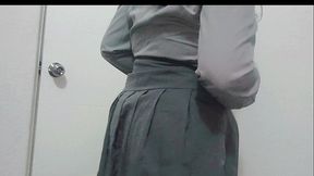 colegiala mexicana traga semen culona milf en mini falda se quita todo su uniforme y se la folla despues de la escuela hace unas mamadas y se come el semen