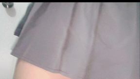 colegiala mexicana traga semen culona milf en mini falda se quita todo su uniforme y se la folla despues de la escuela hace unas mamadas y se come el semen
