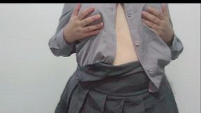 colegiala mexicana traga semen culona milf en mini falda se quita todo su uniforme y se la folla despues de la escuela hace unas mamadas y se come el semen