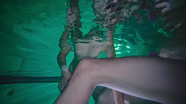 Underwater Pool Fuck