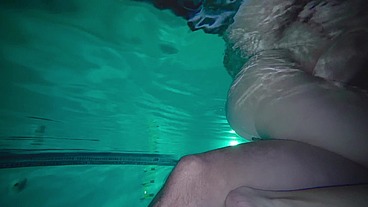Underwater Pool Fuck