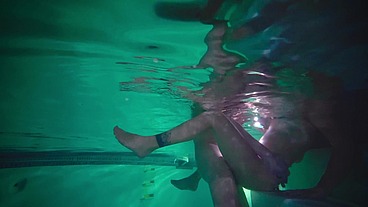 Underwater Pool Fuck