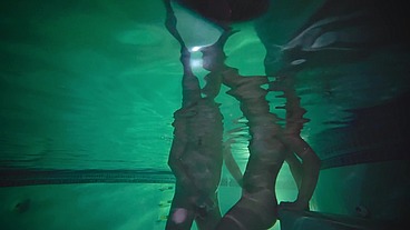 Underwater Pool Fuck