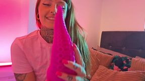 Anal Gaping Spit Play and Farts Using My Large Dildos!
