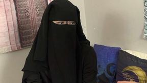 ”Niqab sexy girl needs to learn Czech”