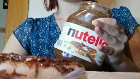 feed mukbang banane chocolat