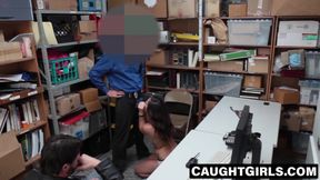 Geneva King facialized after the cop's penetration