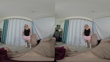 Sassy stepdaughter gets her stepdad to fuck her tight young wet pussy