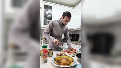 I COOK an Omelette, I get naked, I and I on the food