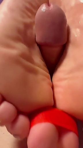 Amateur German MILF Close up Sexy Footjob Beautiful Soles