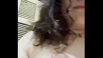 Voltei do motel soltando leite e escorrendo porra