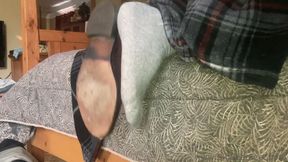 Itching Feet V - itching powder scratching big meaty feet