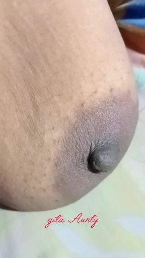 Must-share moment from &quot;Indian besi lokal bhabhi big boobs show in night room&quot;