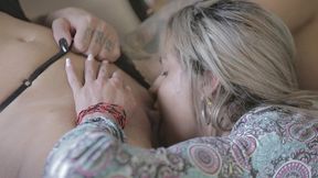 loira faz carinho delicioso na buceta da morena - barbara inked & evy kethlyn