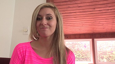 Lilly Banks Wants Daddy To See Her Get Fucked