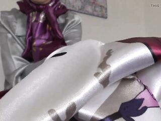Stepaunt's Fresh Satin Scarves Turn U on! Lady Victoria Valente