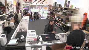 ”Couple bitches tried to rip me off - XXX Pawn”