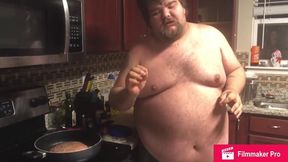 Big meat fills juicy Hawaiian buns in public