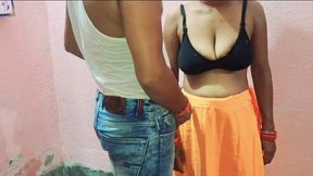 Beautiful Wifi Fucking with Out Condom Delivery Boys