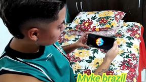 minha vizinha cristal ortega sapatao ficou excitada assistindo filmes pornos. ela me chamou para transar com ela, e eu fiz sexo com a safada.