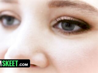 Virgin Bride Turns Lingerie Photoshoot Into a Screw Fest With Concupiscent Photographer